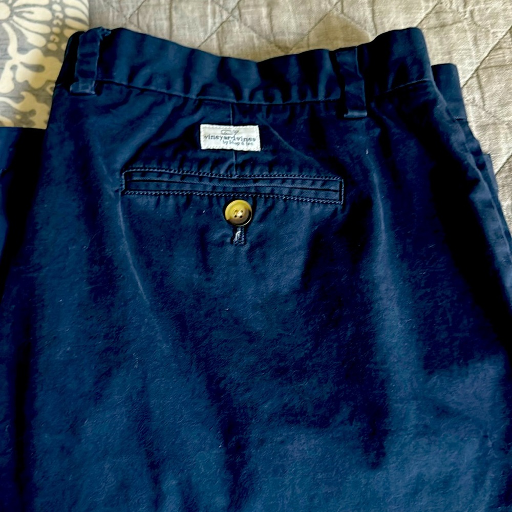 Men’s Vineyard Vines men’s navy shorts